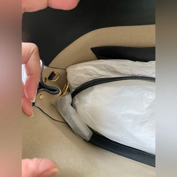 Toteme Large T-Lock leather shoulder bag - Picture 11 of 14